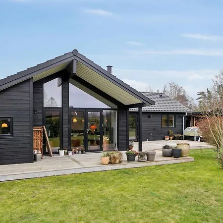 New Close To The Ferienhaus Middelfart